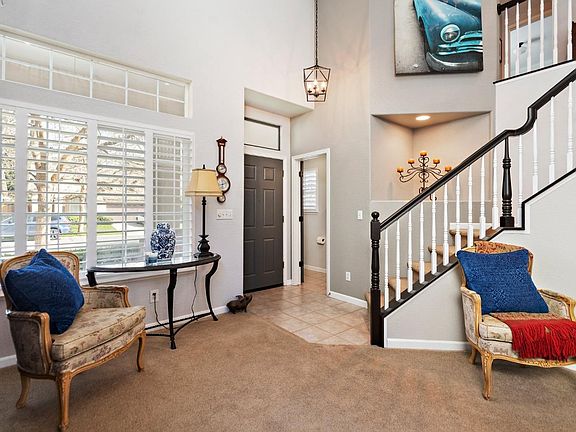 4th image of 11 Heathmere Ct