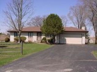 1024 Donna Dr, Belvidere, IL 61008