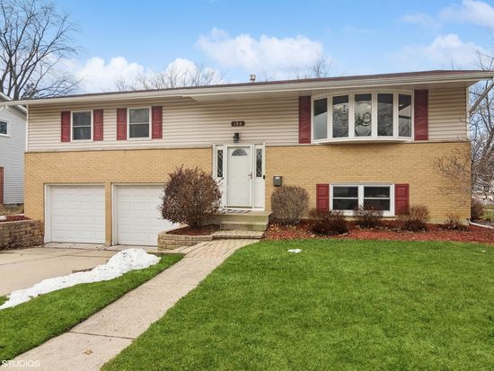 356 N Williams Dr, Palatine, IL 60074
