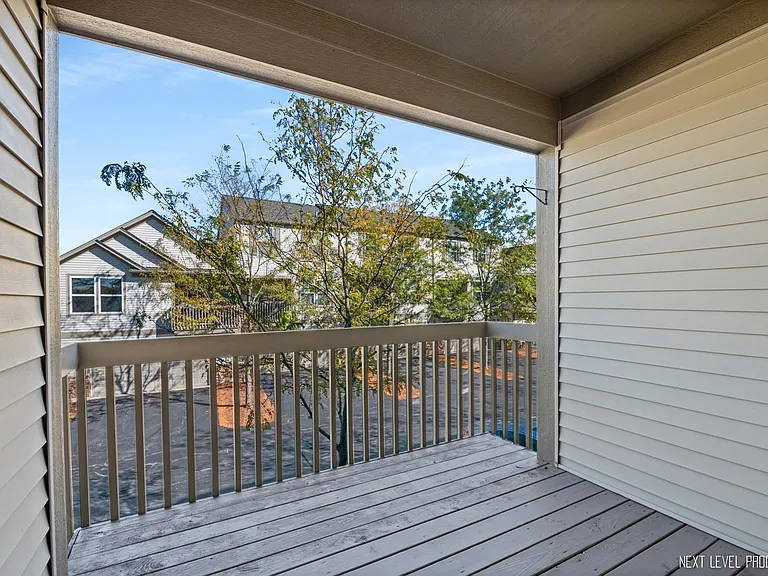 260 Devoe Dr — Photo 8