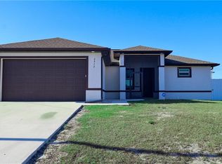 2912 24th St SW, Lehigh Acres, FL 33976