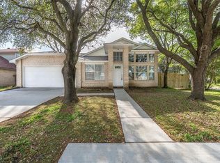 6200 Fairlane Dr, Arlington, TX 76001