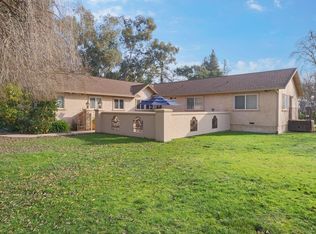 11202 E Woodbridge Rd, Acampo, CA 95220