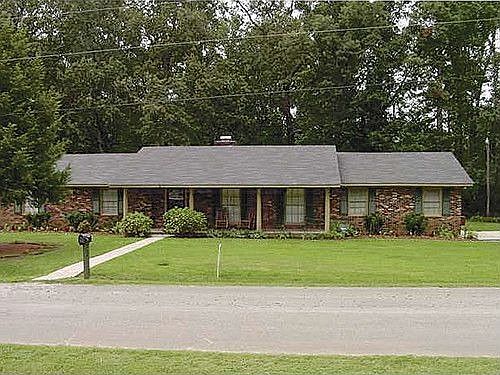 2nd image of 74 Pinecrest Dr