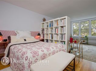 54 Orange St APT 3D, Brooklyn, NY 11201