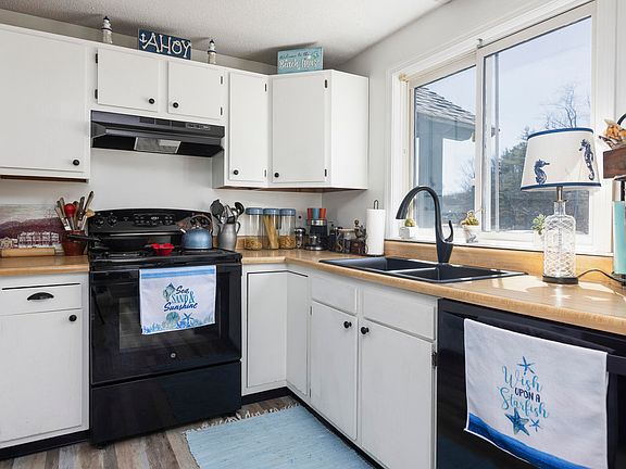3rd image of 129 Portland Avenue #55
