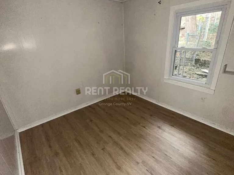 27 Interlochen Pkwy — Photo 6