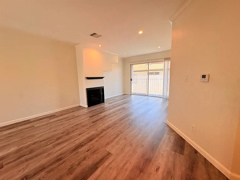 311 E Cedar Ave #210 — Photo 9