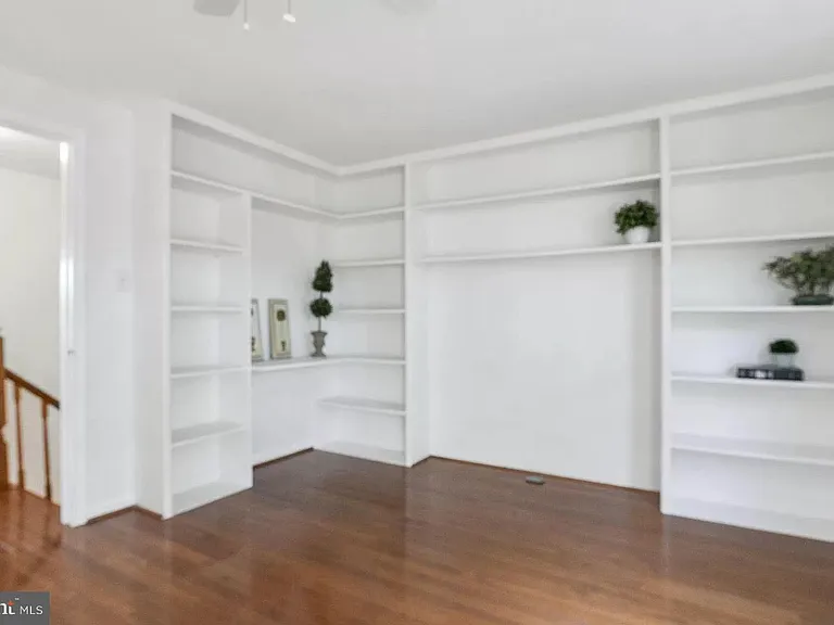 10606 Tuppence Ct — Photo 15
