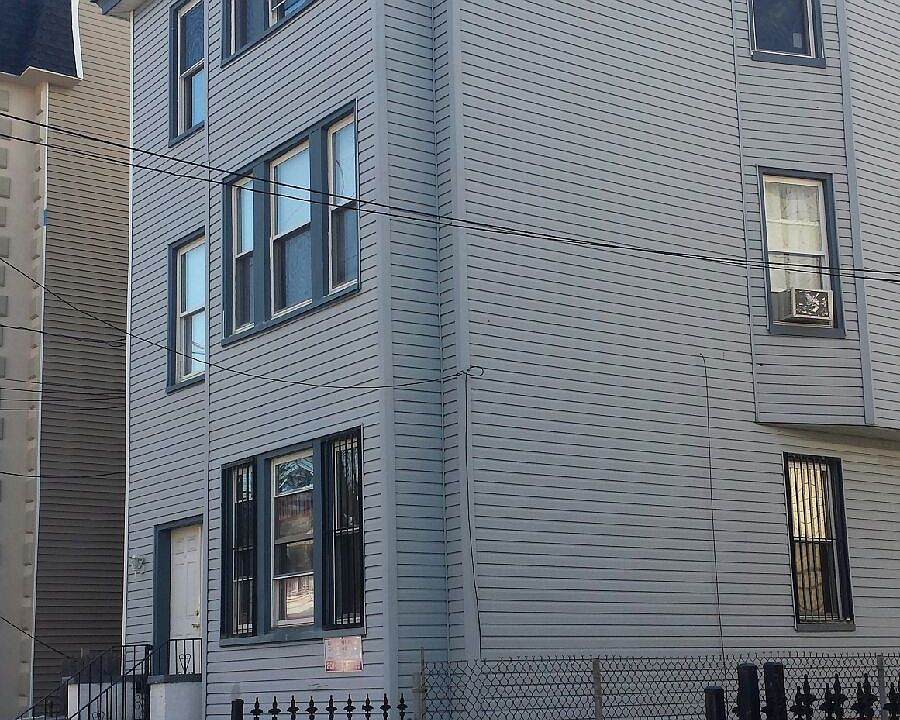 1st image of 97 Montgomery Ave