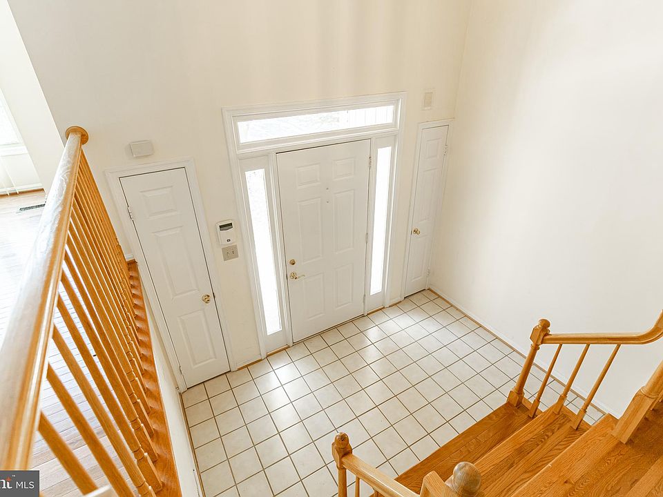 1st image of 2162 Kings Garden Way