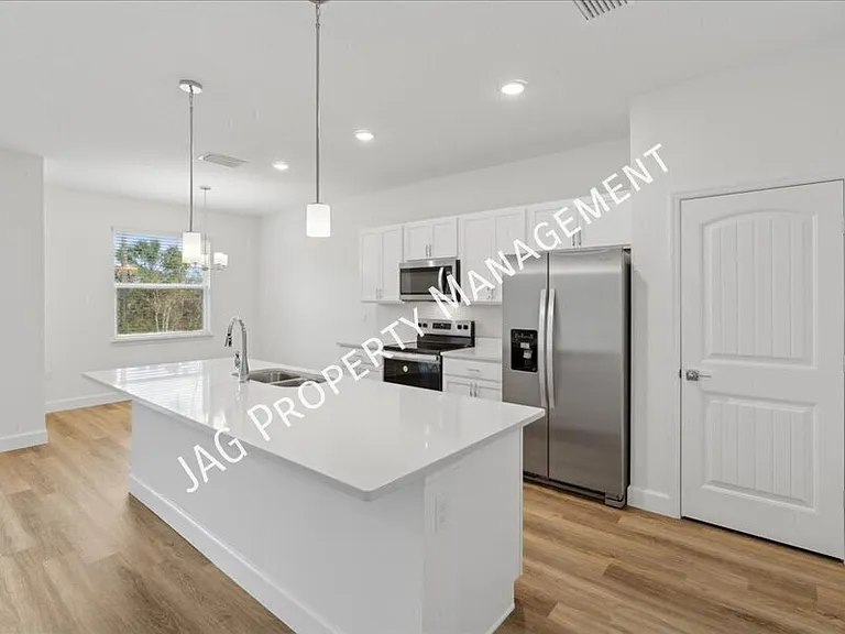 3 Pickering Dr — Photo 8