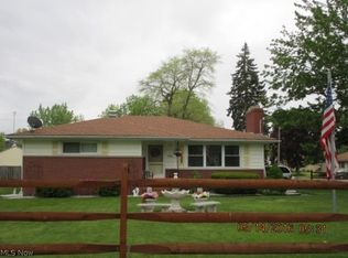 1201 Dodge Dr NW, Warren, OH