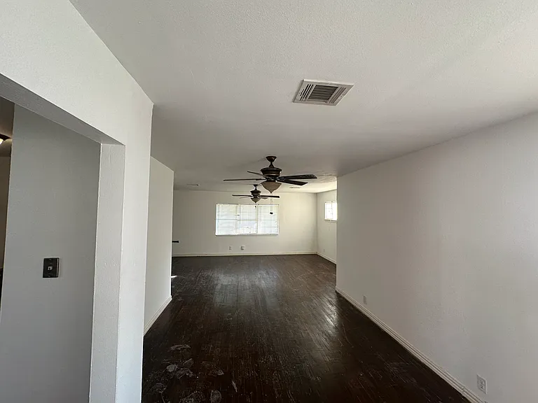 5131 Cortelyou Ln — Photo 13