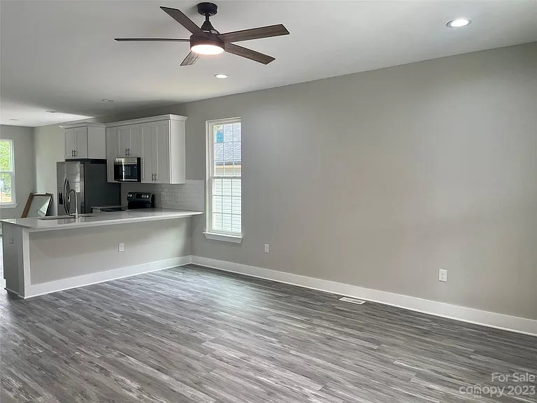 3425 Mable Hubbard Dr — Photo 7