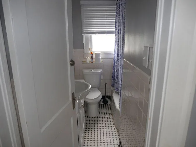 1065 Atlantic Dr NW — Photo 12