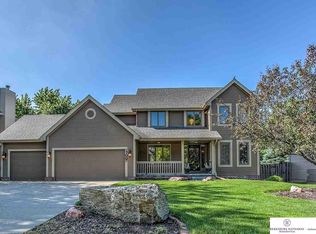 17087 Weir St, Omaha, NE 68135