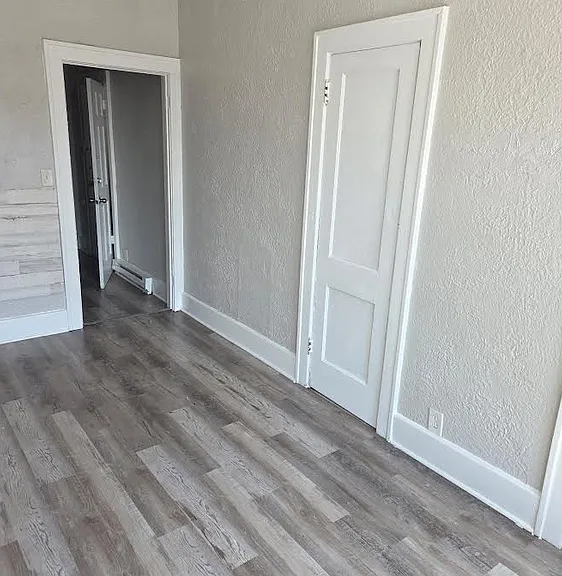 1910 Pine Ave #2 — Photo 5