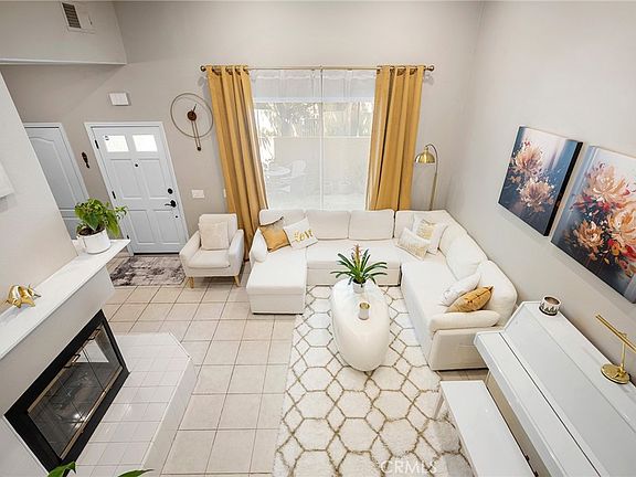 4th image of 25703 Holiday Cir APT C