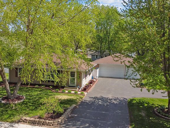 2nd image of 6224 Winnetka Ave N