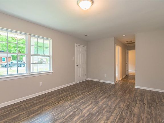 3rd image of 824 Bedrock Ln