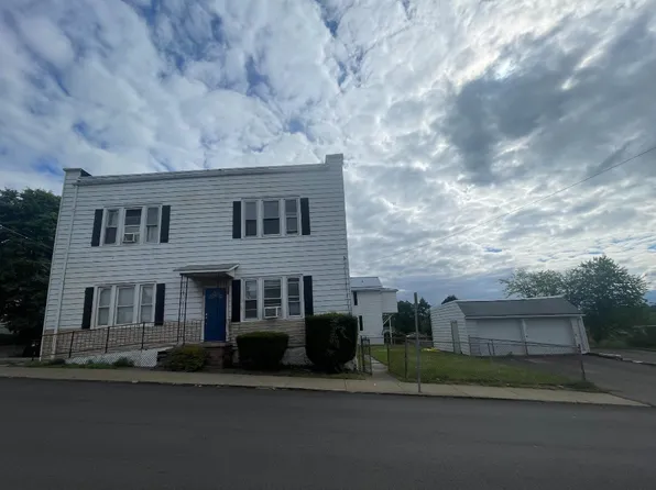 202 Nesbitt St #206-B, Plymouth, PA 18651