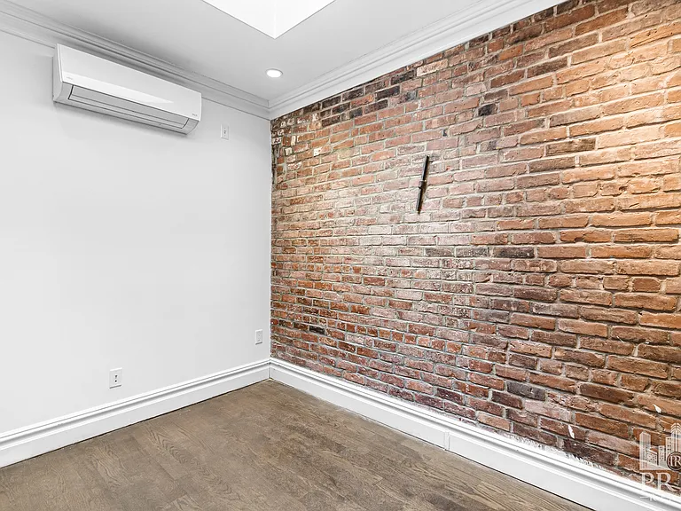 228 Thompson St #4 — Photo 14
