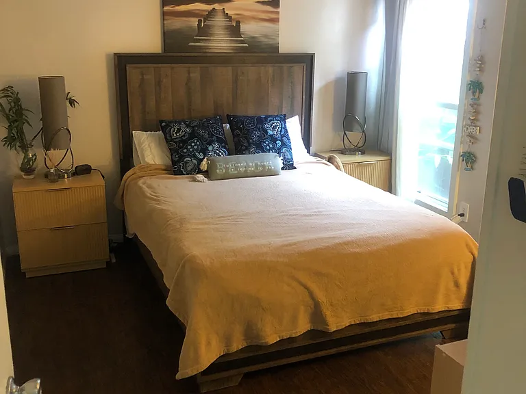 809 Santa Clara Pl #809 — Photo 8