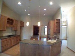 4th image of 3709 Creekside Ct