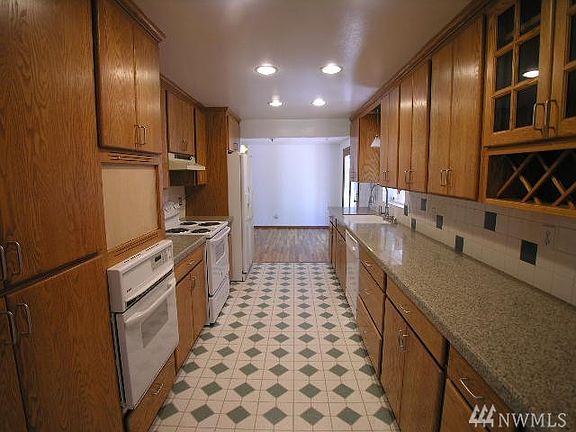4th image of 2906 88th St S