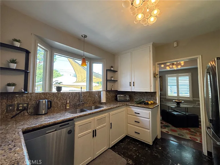 2743 N Stoddard Ave — Photo 16