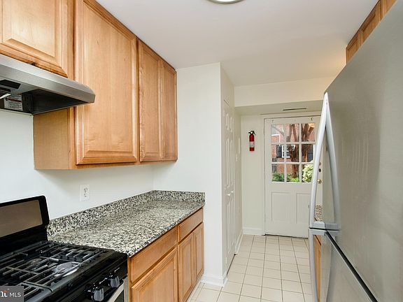 5th image of 432 N Armistead St APT T3