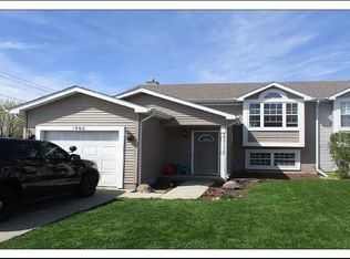 1300 6th St, Harvard, IL 60033