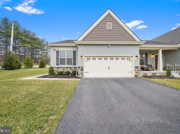 100 Harlow Pointe Ct, Landenberg, PA 19350