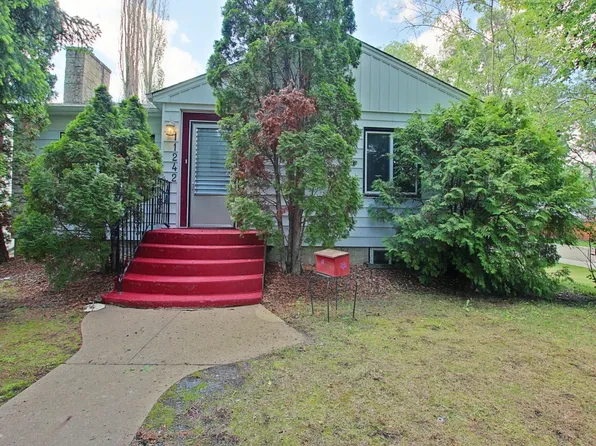 11242 56th St NW, Edmonton, AB T5W 3S2