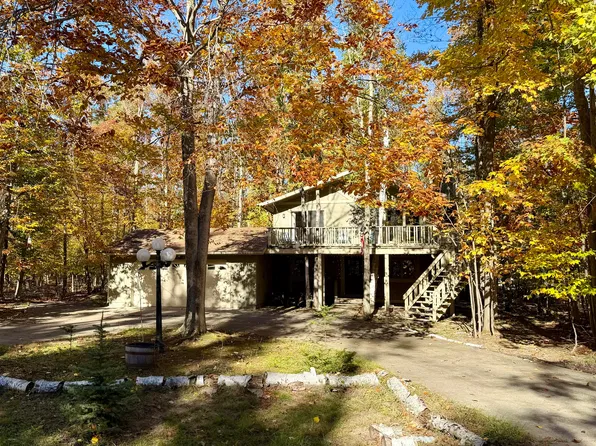 638 Snowmass Ct, Gaylord, MI 49735