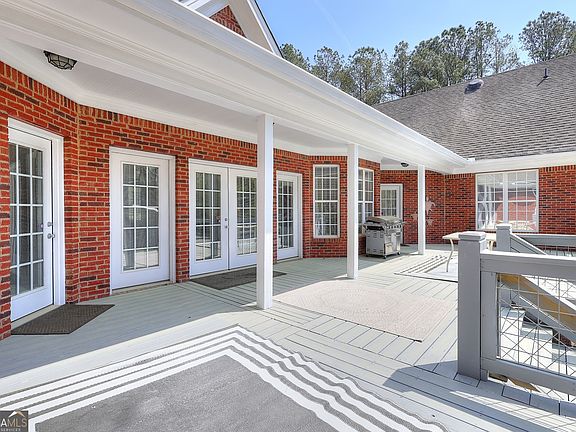 4th image of 452 Mount Vernon Rd