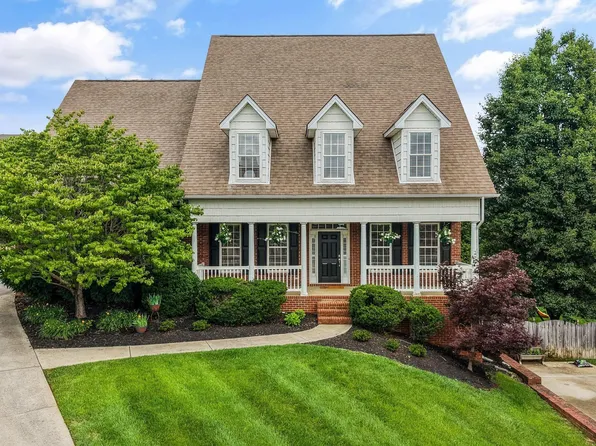 9211 Manor Crest Ln, Knoxville, TN 37922