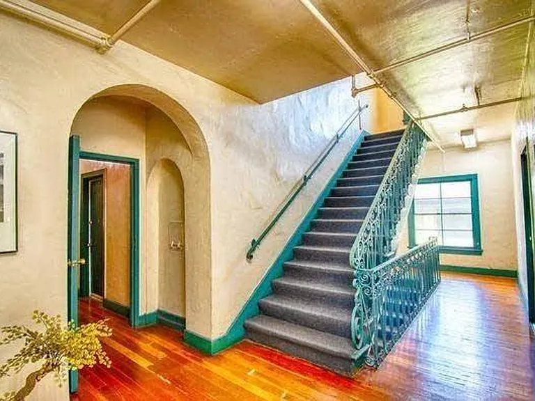 1623 N Mariposa — Photo 32