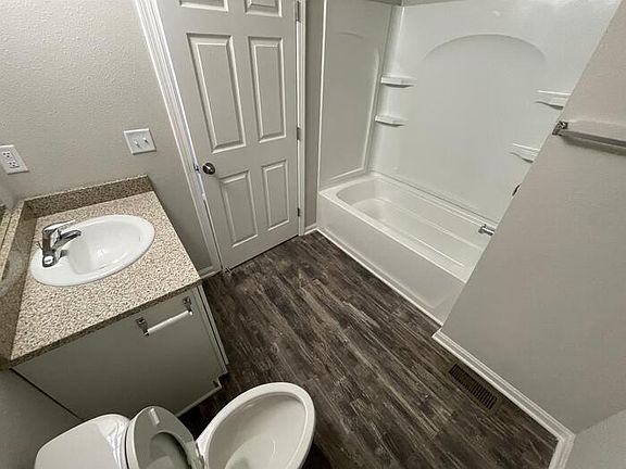 4th image of 2260 James Kelly Ln