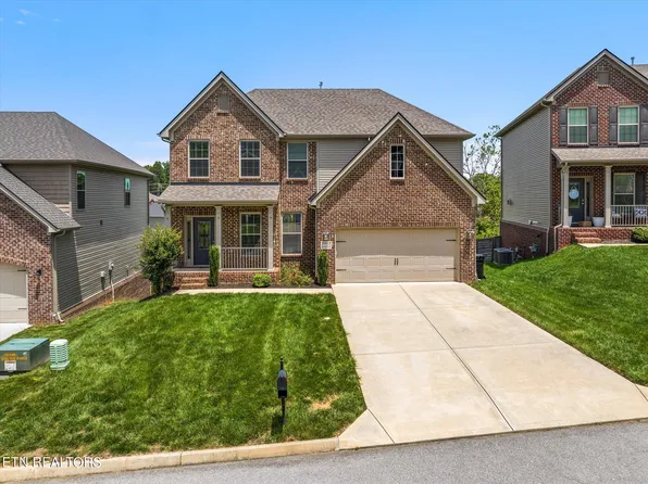 2012 Wooded Mountain Ln, Knoxville, TN 37922