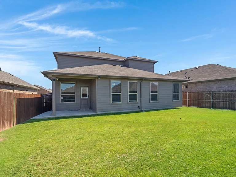 1112 Croxley Way — Photo 16