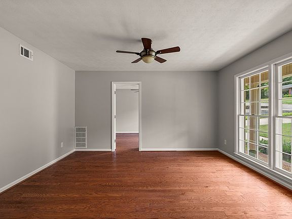 2nd image of 3310 7th Ave