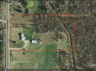 5170 N Sturgeon Rd, Midland, MI 48642