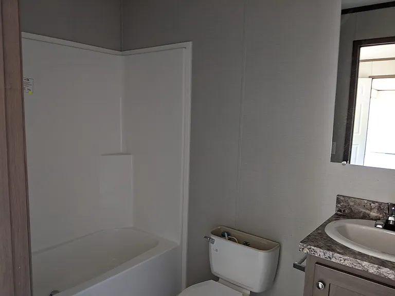 Hickory Knoll — Photo 21