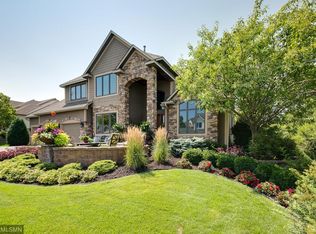 8069 Terraceview Ln N, Maple Grove, MN 55311