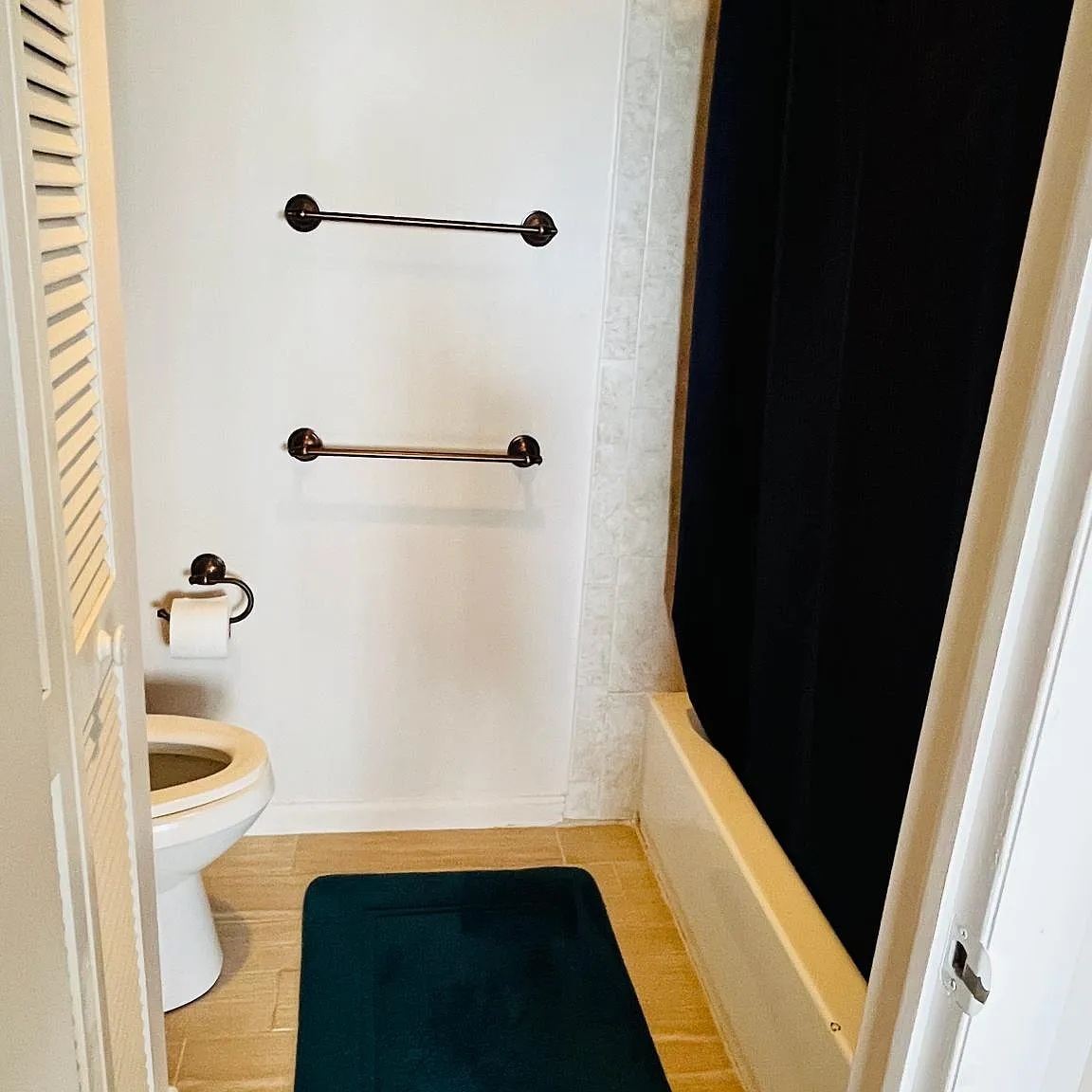 1 bed, 1.5 bath, 885 sqft, $2,200 — Photo 2