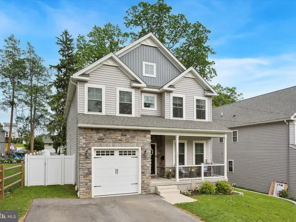 17 Oakland Rd, Broomall, PA 19008