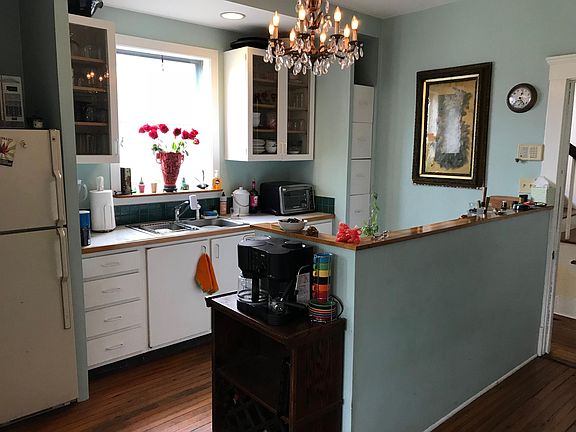 Prepare nourishing meals or takeout/delivery in the kitchen.