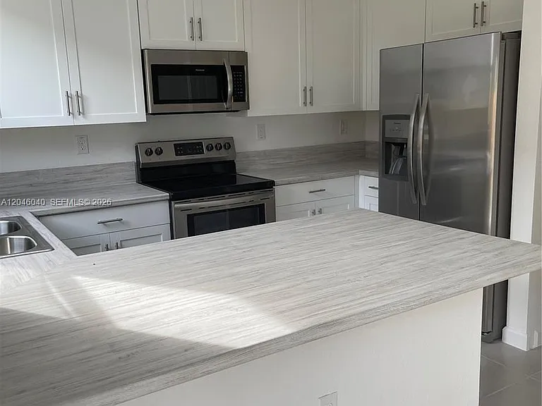 21447 NE 2nd Pl — Photo 10